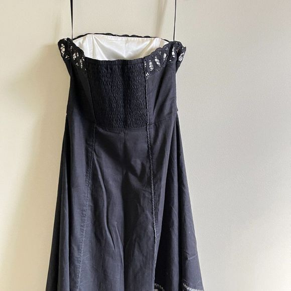 White House‎ Black Market Black Strapless Scalloped Lace Hem Fit and Flar… - Picture 7 of 7